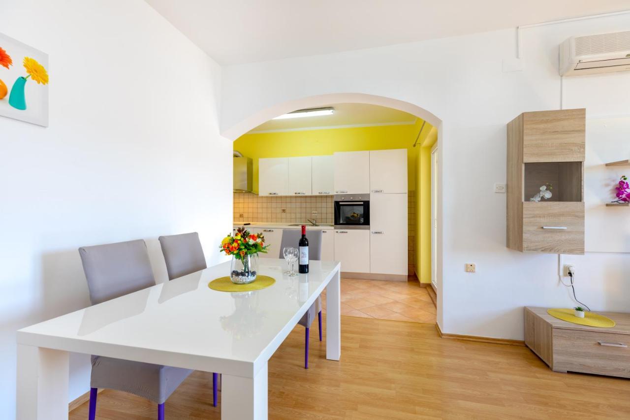 Apartments Villa Maja Rogoznica  Zewnętrze zdjęcie