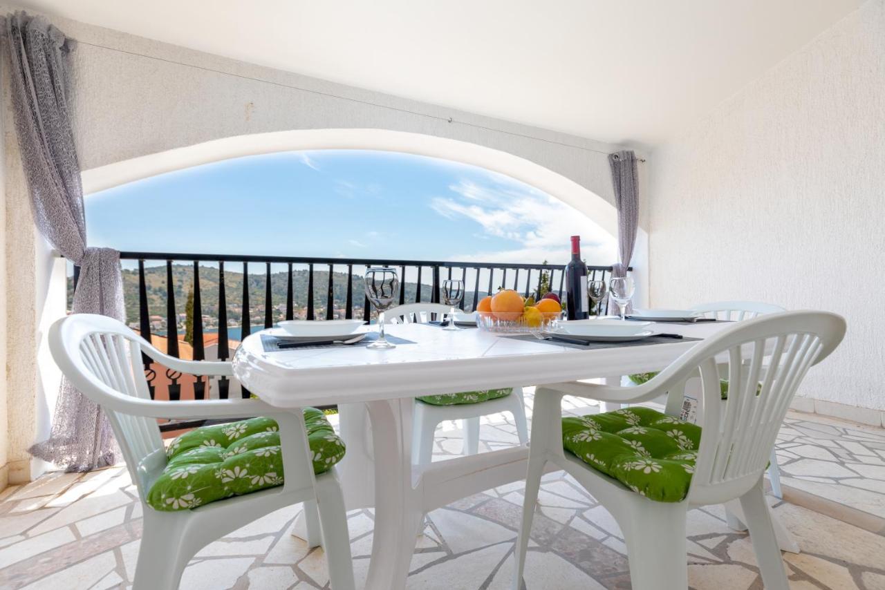 Apartments Villa Maja Rogoznica  Zewnętrze zdjęcie