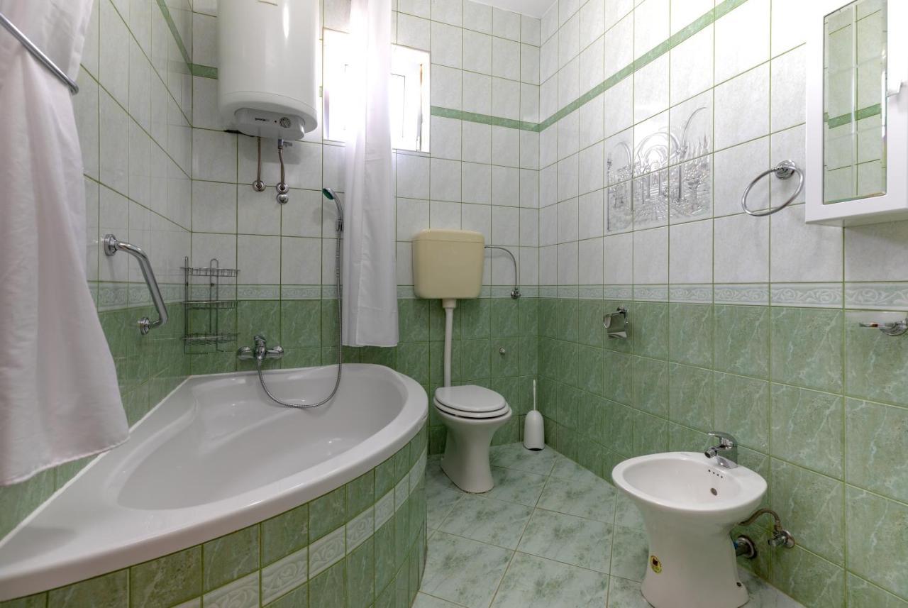 Apartments Villa Maja Rogoznica  Zewnętrze zdjęcie