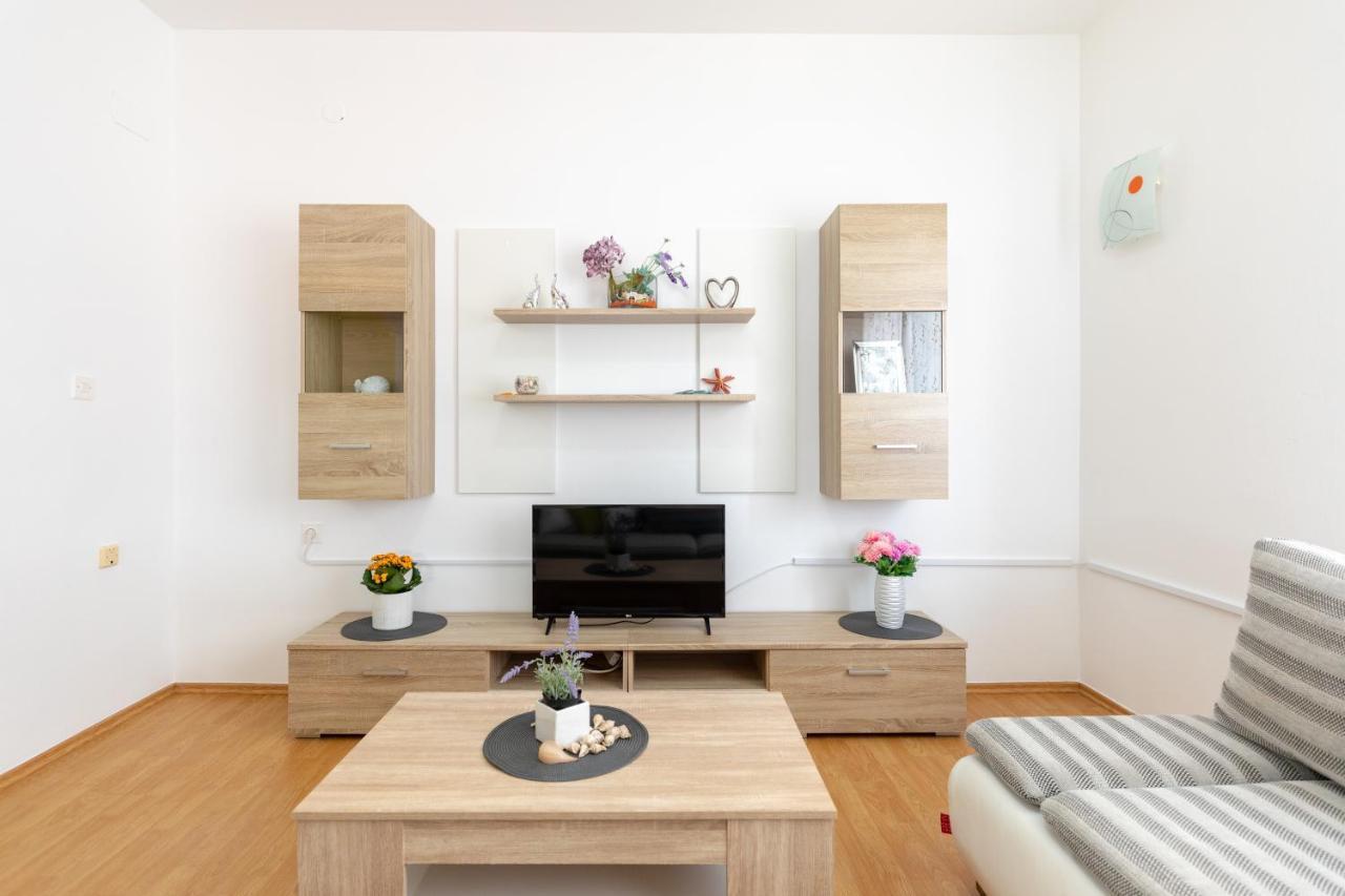 Apartments Villa Maja Rogoznica  Zewnętrze zdjęcie
