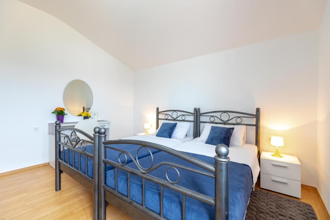 Apartments Villa Maja Rogoznica  Zewnętrze zdjęcie
