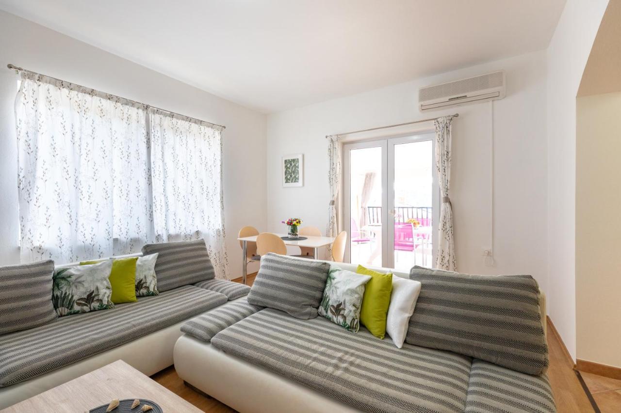 Apartments Villa Maja Rogoznica  Zewnętrze zdjęcie