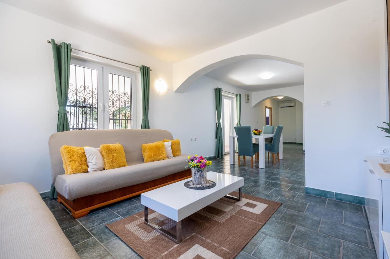 Apartments Villa Maja Rogoznica  Zewnętrze zdjęcie